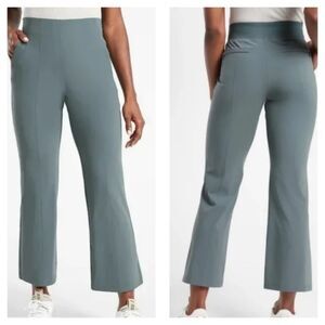 Athleta Cosmic Kick Flare Pant, Euroluxe Metropolis Gray, Size 6 Regular